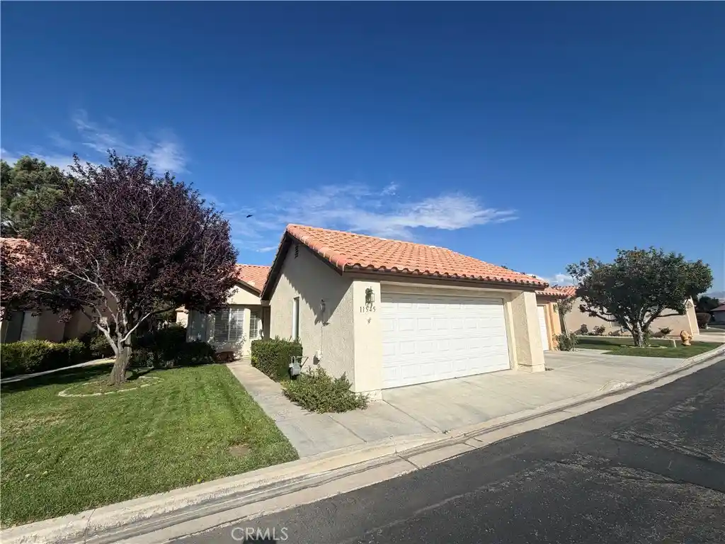 Photo 1 of Condo for sale at 11545 Oak, Apple Valley, CA 92308 | MLS# HD26233164 | Listing updated on 2026-10-30