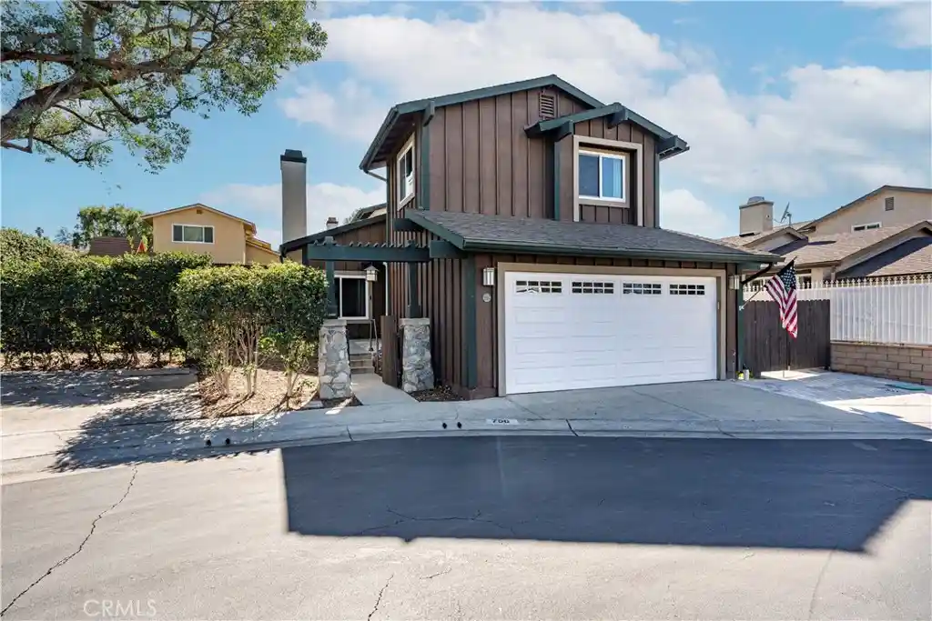 Single family home for sale at 756 Lavender Pl, La Verne, CA 91750 | MLS# CV26233011