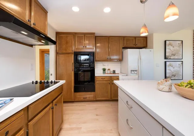 Photo 4 of Single family home for sale at 2318 Hastings Dr, Belmont, CA 94002 | MLS# ML82066006 | Listing updated on 2026-10-30
