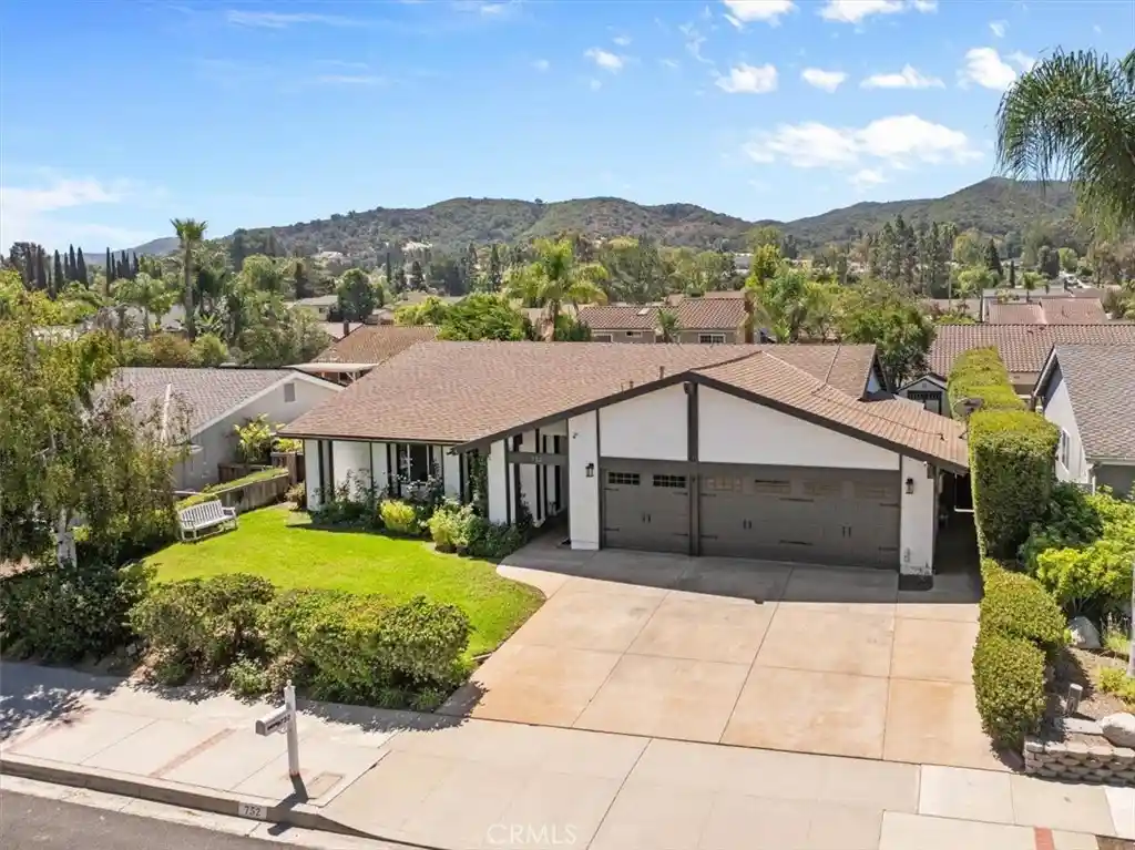 Single family home for sale at 752 Capitan, Newbury Park, CA 91320 | MLS# WS26233204