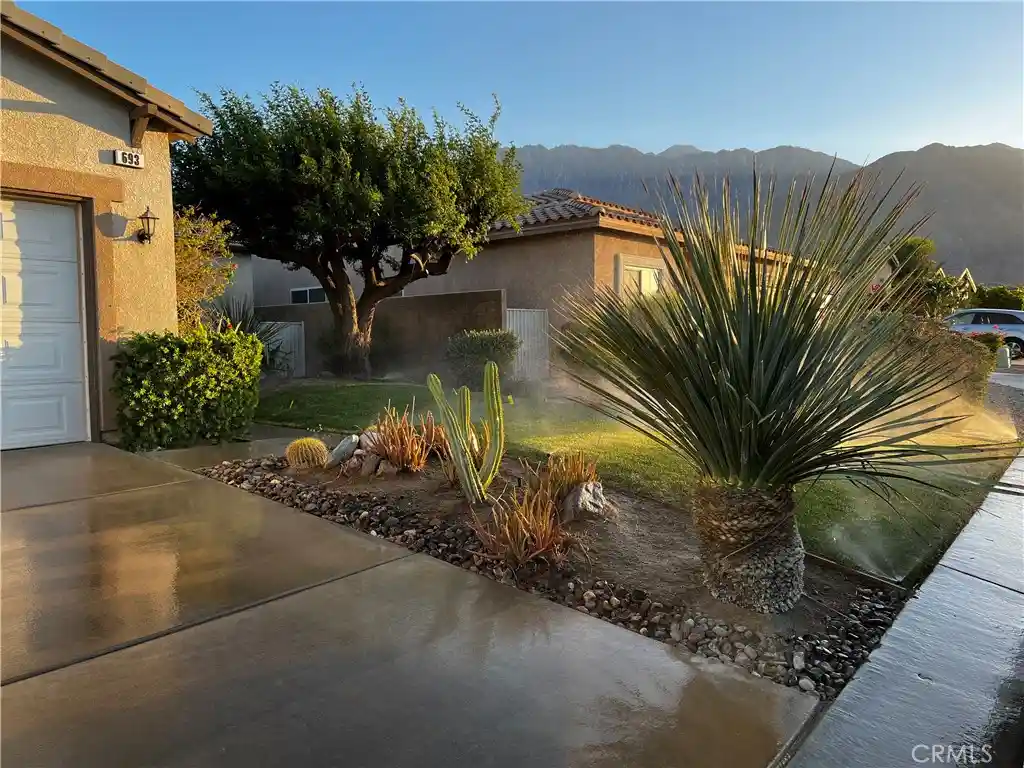 Single family home for sale at 693 Mira Grande, Palm Springs, CA 92262 | MLS# DW26232742