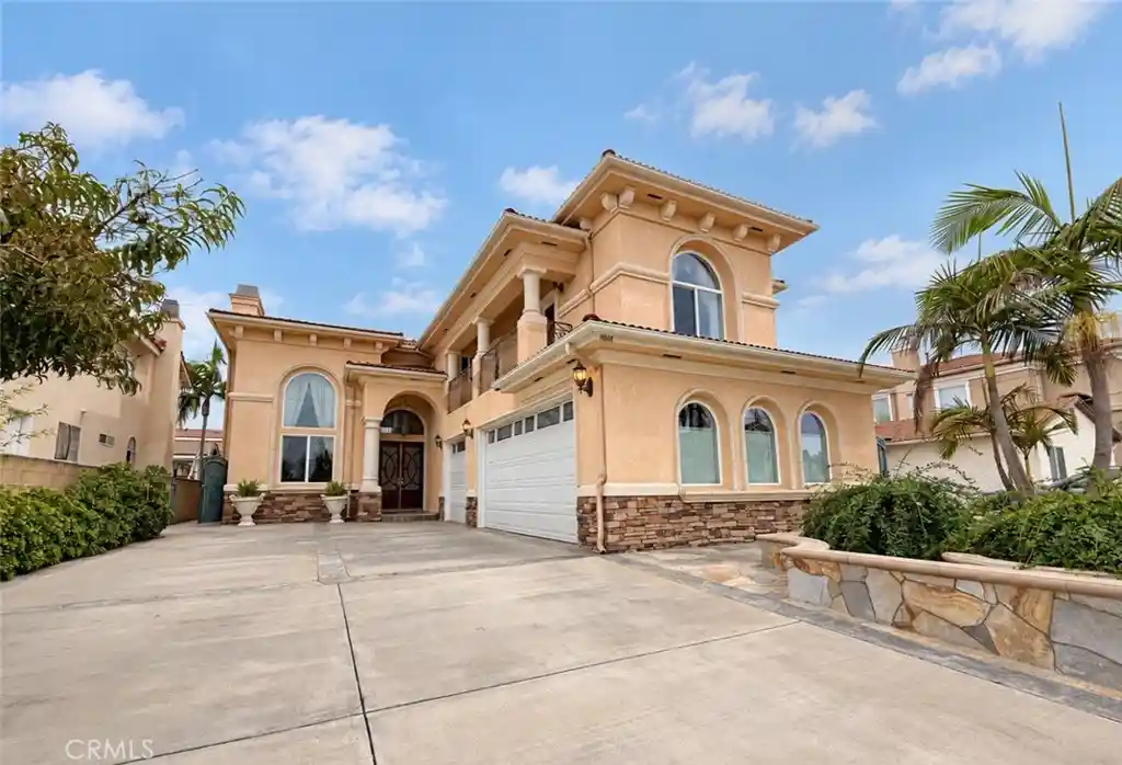 Photo 1 of Single family home for sale at 10362 Avenida Cinco De Mayo, Fountain Valley, CA 92708 | MLS# OC26229900 | Listing updated on 2026-10-29