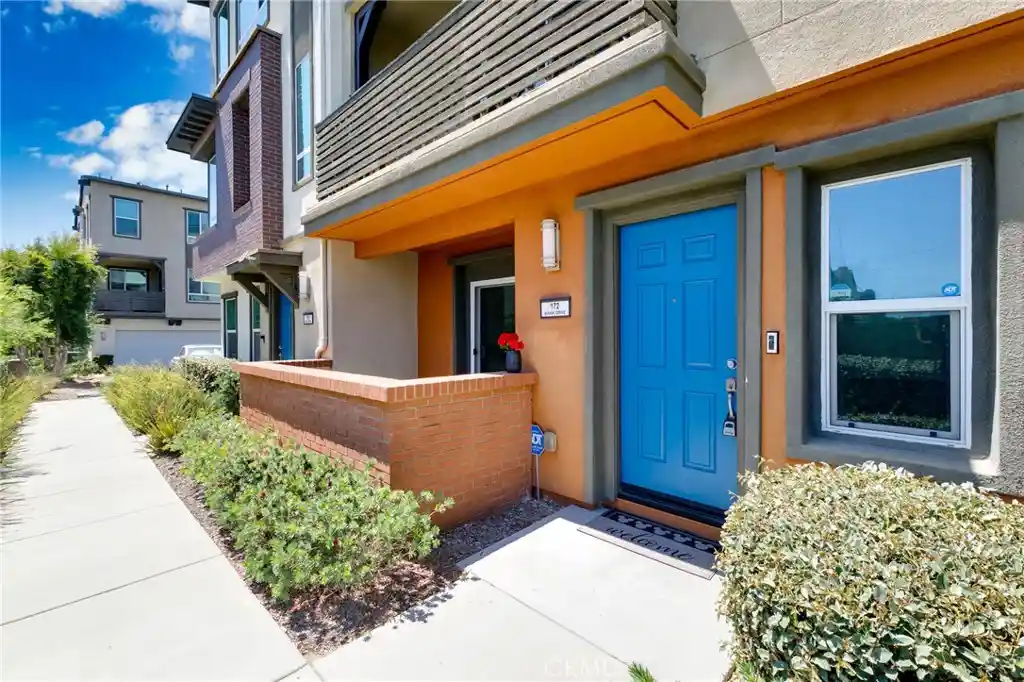 Townhouse for sale at 172 Bahia, Covina, CA 91722 | MLS# CV26233390