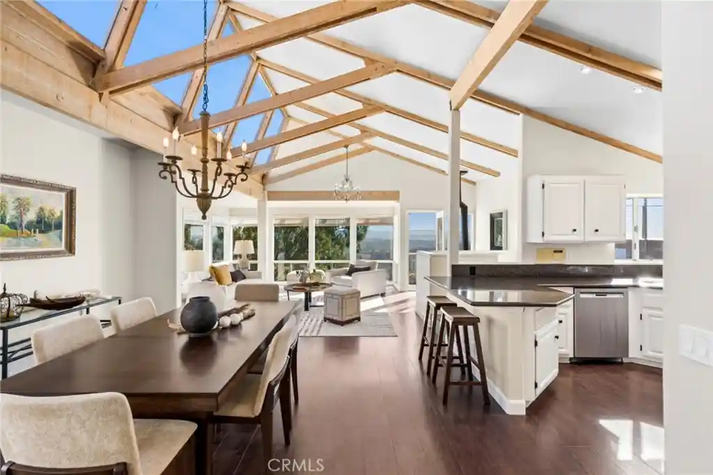 Photo 1 of Single family home for sale at 28752 Top Of The World Dr, Laguna Beach, CA 92651 | MLS# LG26221784 | Listing updated on 2026-10-29