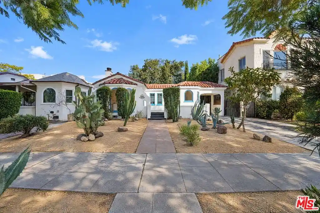 Photo 1 of Single family home for sale at 2806 S Victoria Ave, Los Angeles, CA 90016 | MLS# 26105187 | Listing updated on 2026-10-29
