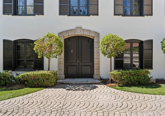 Photo 1 of Mansion for sale at 20580 Northridge, Chatsworth, CA 91311 | MLS# OC26233478 | Listing updated on 2026-10-30