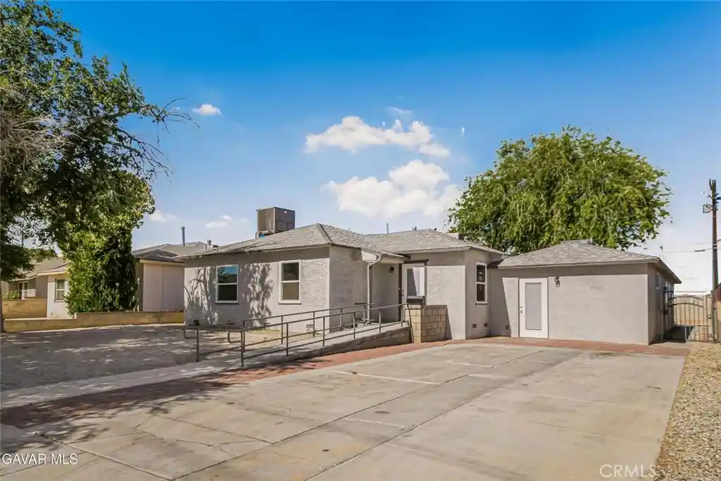 Single family home for sale at 44503 Fern Ave, Lancaster, CA 93534 | MLS# SR26233492
