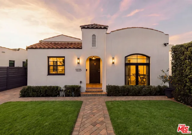 Single family home for sale at 1225 S Cloverdale Ave, Los Angeles, CA 90019 | MLS# 26104629