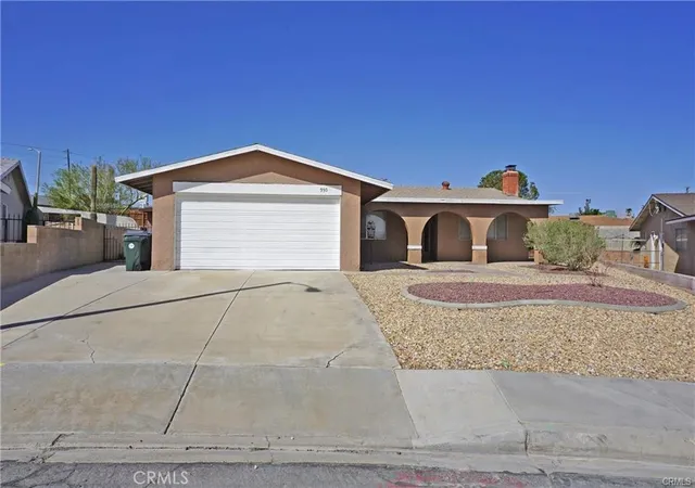Single family home for sale at 930 Palo Verde Dr, Barstow, CA 92311 | MLS# DW26233728