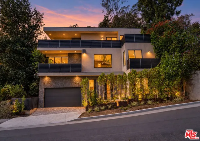 Single family home for sale at 8029 Willow Glen Rd, Los Angeles, CA 90046 | MLS# 26101620