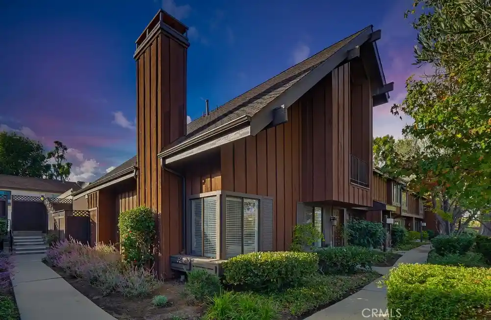 Photo 1 of Townhouse for sale at 1817 Mount Shasta Dr, San Pedro, CA 90732 | MLS# SB26233712 | Listing updated on 2026-10-31