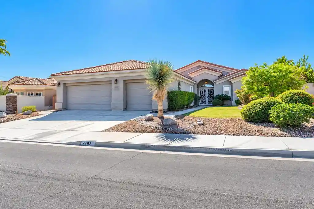 Single family home for sale at 74117 Windflower Ct, Palm Desert, CA 92211 | MLS# 219155160DA