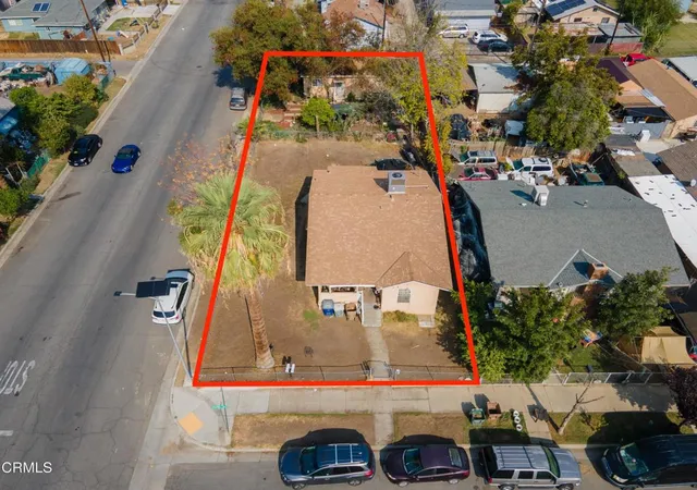 Photo 1 of Single family home for sale at 1200 Pacific St, Bakersfield, CA 93305 | MLS# V1-39531 | Listing updated on 2026-10-30