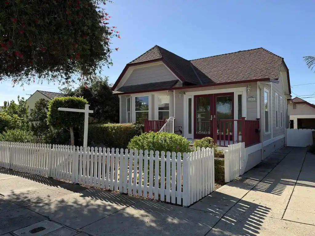 Single family home for sale at 293 Jordan Ave, Ventura, CA 93001 | MLS# NDP2609905