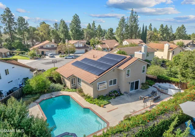 Single family home for sale at 1043 Chatham Ct, Thousand Oaks, CA 91360 | MLS# 226005108