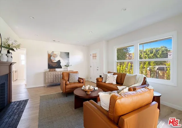 Photo 4 of Single family home for sale at 500 N Madison Ave, Los Angeles, CA 90004 | MLS# 26992469 | Listing updated on 2026-10-31