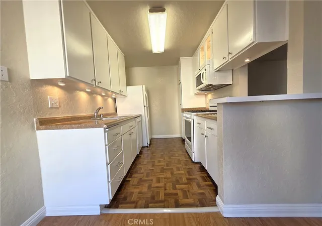 Photo 4 of Condo for sale at 515 N Jackson #311, Glendale, CA 91206 | MLS# OC26233313 | Listing updated on 2026-10-30