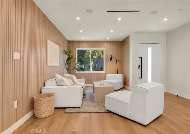 Photo 1 of Single family home for sale at 5951 Alonzo Ave, Encino, CA 91316 | MLS# SR26233108 | Listing updated on 2026-10-30