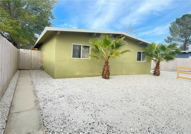 Photo 3 of Single family home for sale at 719 W Ave H13, Lancaster, CA 93534 | MLS# SR26179005 | Listing updated on 2026-10-30