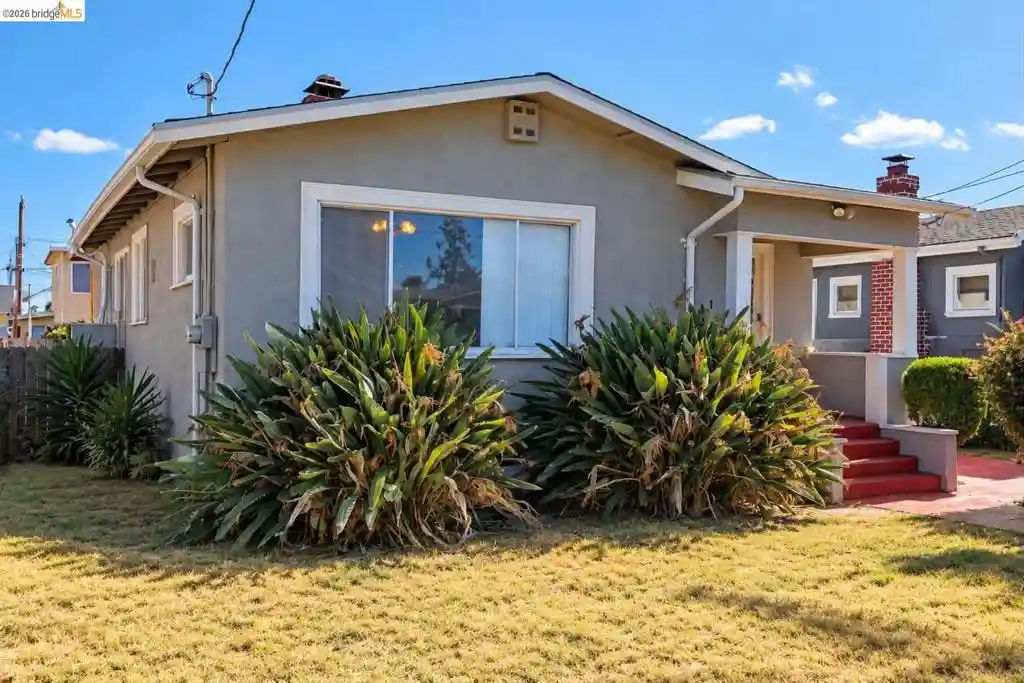 Single family home for sale at 2520 62nd Avenue, Oakland, CA 94605 | MLS# 41152595 | Listing updated on 2026-10-30