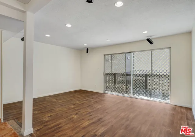 Listing Photo 1 - Condo for sale in building located at 519 E Providencia Ave, Burbank, CA 91501 - Unit #D