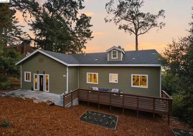 Single family home for sale at 3505 Brunell Dr, Oakland, CA 94602 | MLS# 41152603