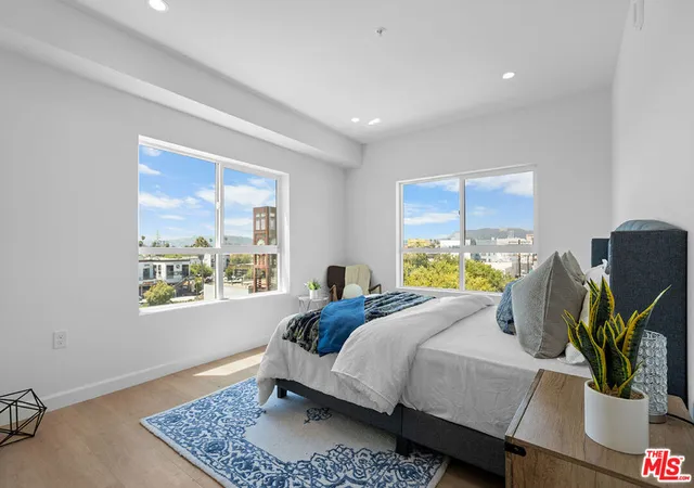 Photo 1 of Condo for sale at 321 S Oxford Ave #503, Los Angeles, CA 90020 | MLS# 26105418 | Listing updated on 2026-10-30