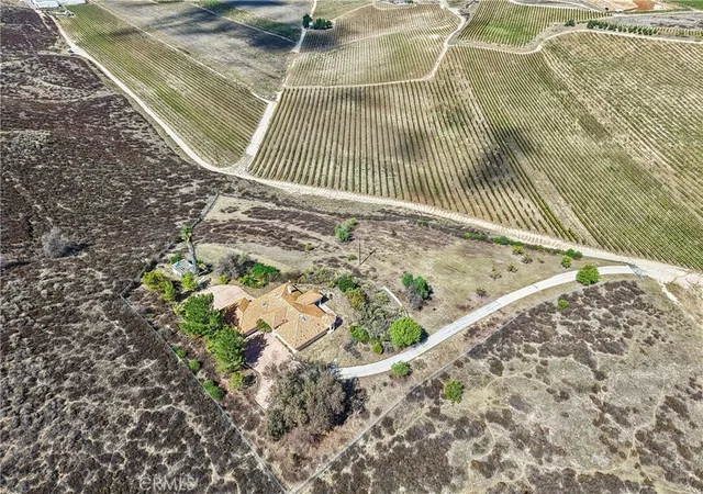 Photo 3 of Single family home for sale at 34655 Calle Bella Loma, Temecula, CA 92592 | MLS# SB26233927 | Listing updated on 2026-10-30