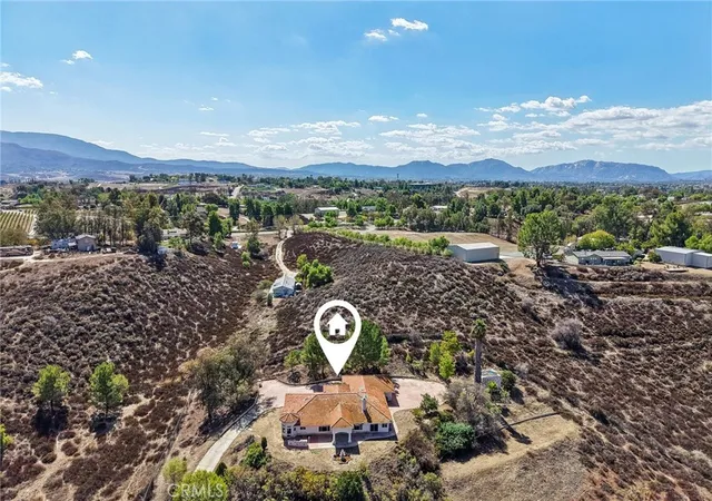 Photo 4 of Single family home for sale at 34655 Calle Bella Loma, Temecula, CA 92592 | MLS# SB26233927 | Listing updated on 2026-10-30