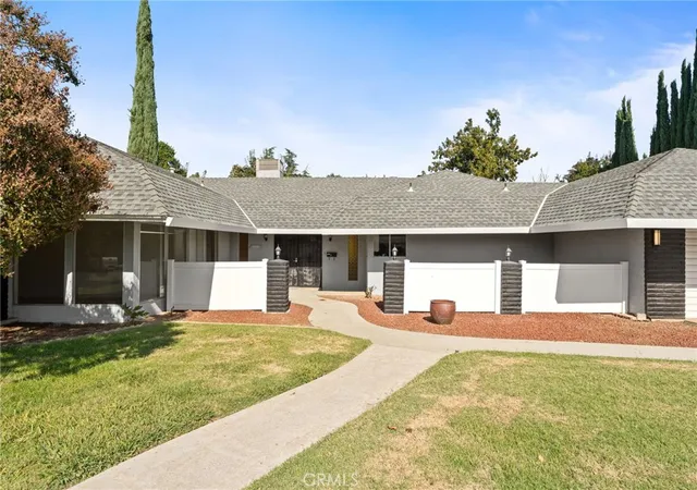 Photo 2 of Single family home for sale at 1011 Oregon Dr, Merced, CA 95340 | MLS# FR26233872 | Listing updated on 2026-10-30