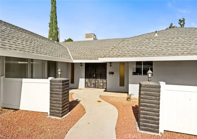 Photo 3 of Single family home for sale at 1011 Oregon Dr, Merced, CA 95340 | MLS# FR26233872 | Listing updated on 2026-10-30