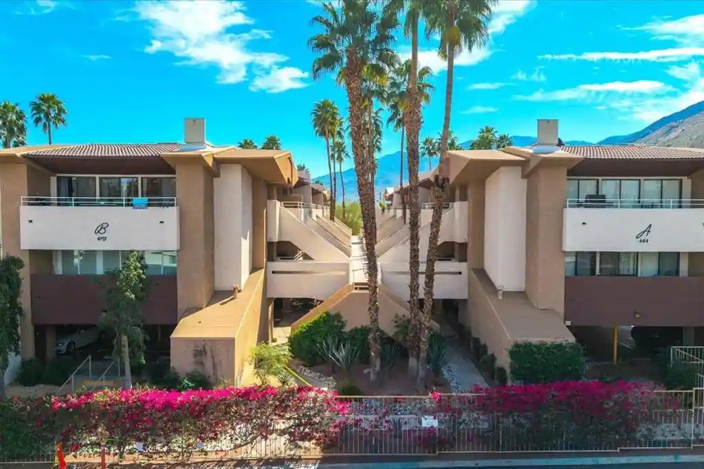 Condo for sale at 470 S Calle Encilia #B14, Palm Springs, CA 92262 | MLS# 219155185PS