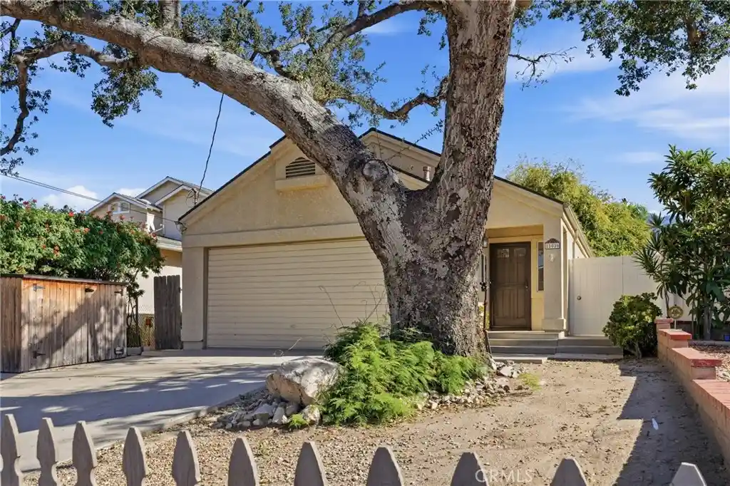 Single family home for sale at 11026 Woodward, Sunland, CA 91040 | MLS# AR26196281