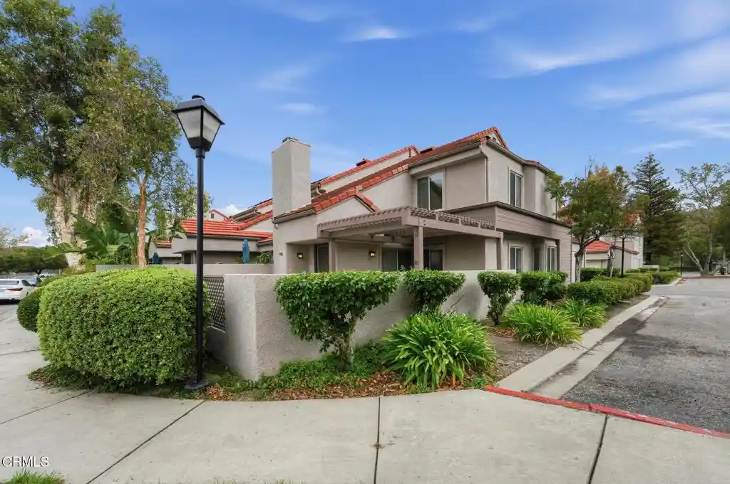 Condo for sale at 983 Via Colinas, Westlake Village, CA 91362 | MLS# V1-39540