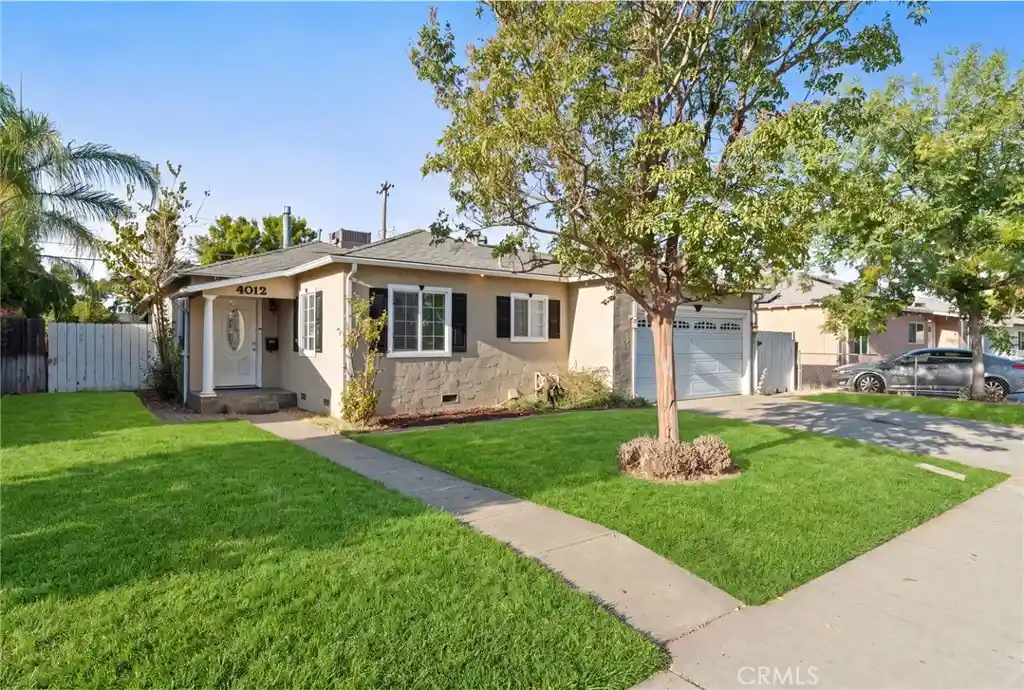 Photo 1 of Single family home for sale at 4012 E Clinton, Fresno, CA 93703 | MLS# FR26234034 | Listing updated on 2026-10-30