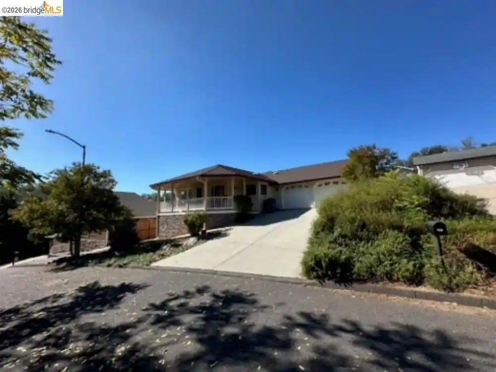 Single family home for sale at 138 Steffen Ln, Sonora, CA 95370 | MLS# 41152636