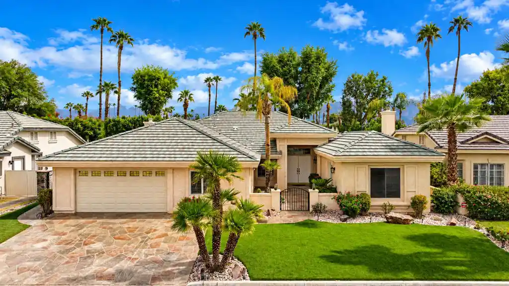 Single family home for sale at 54 Sutton Pl E, Palm Desert, CA 92211 | MLS# 219155197DA