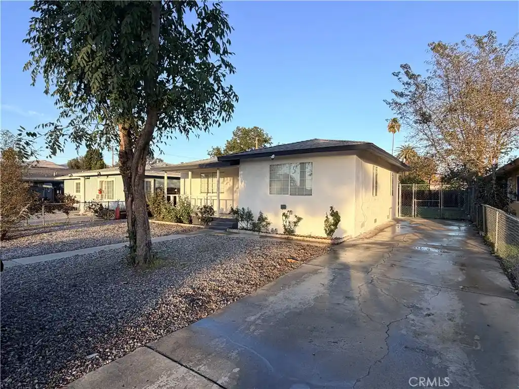 Single family home for sale at 444 N Thompson St, Hemet, CA 92543 | MLS# PW26234079