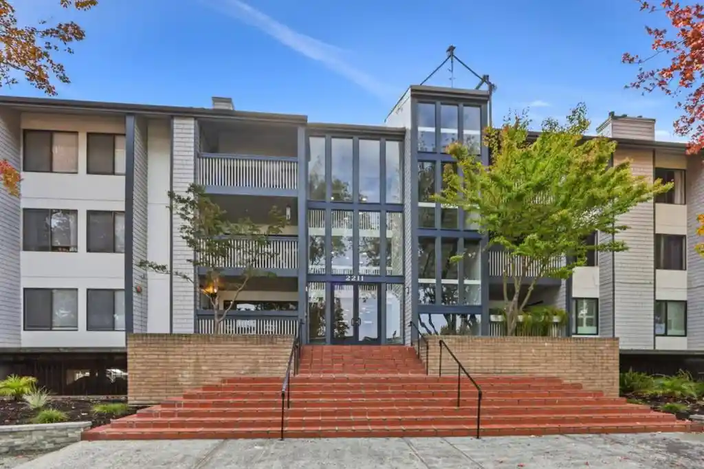 Condo for sale at 2211 Latham St #108, Mountain View, CA 94040 | MLS# ML82066151