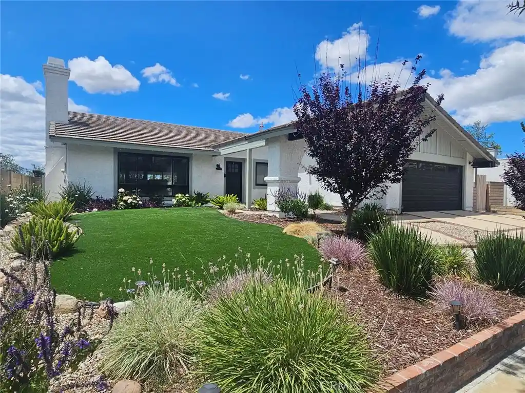 Photo 1 of Sale Pending at 4722 Summit, Simi Valley, CA 93063 | MLS# SR26234193 | Listing updated on 2026-10-30