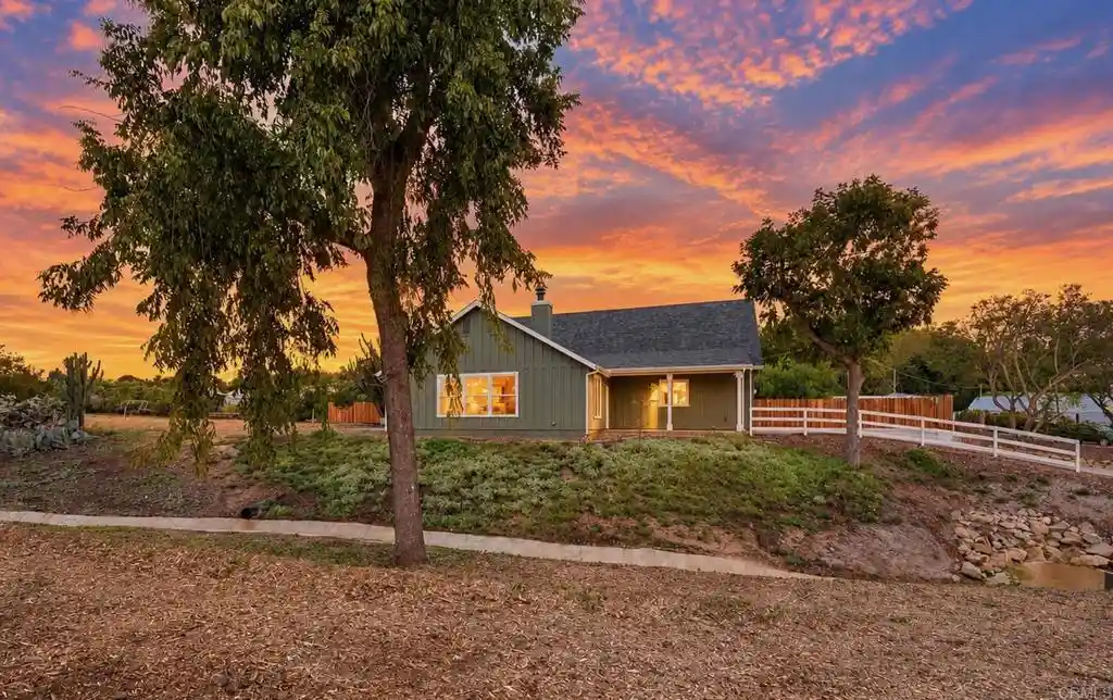 Photo 1 of Single family home for sale at 979 La Rueda, Vista, CA 92084 | MLS# NDP2609926 | Listing updated on 2026-10-30