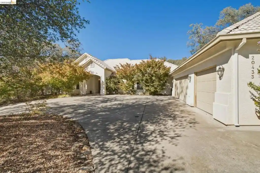 Photo 1 of Single family home for sale at 20433 Eaton Ct, Sonora, CA 95370 | MLS# 41152661 | Listing updated on 2026-10-30