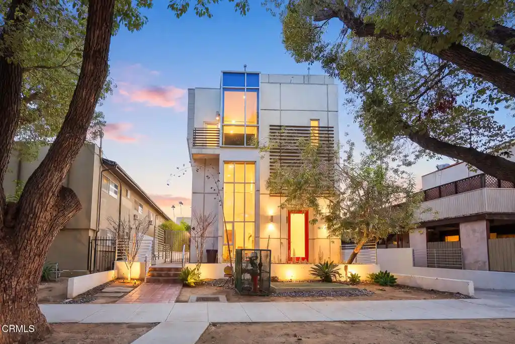 Photo 1 of Condo for sale at 93 N Wilson Ave, Pasadena, CA 91106 | MLS# P1-29436 | Listing updated on 2026-10-31