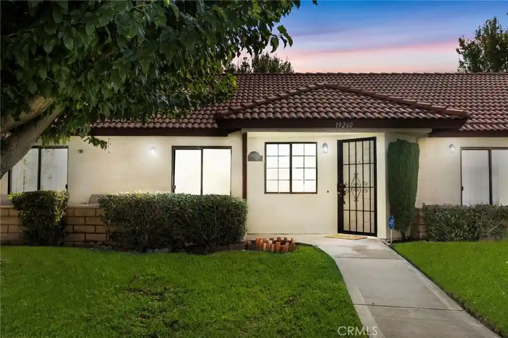 Condo for sale at 19260 Cottonwood Dr, Apple Valley, CA 92308 | MLS# HD26233803