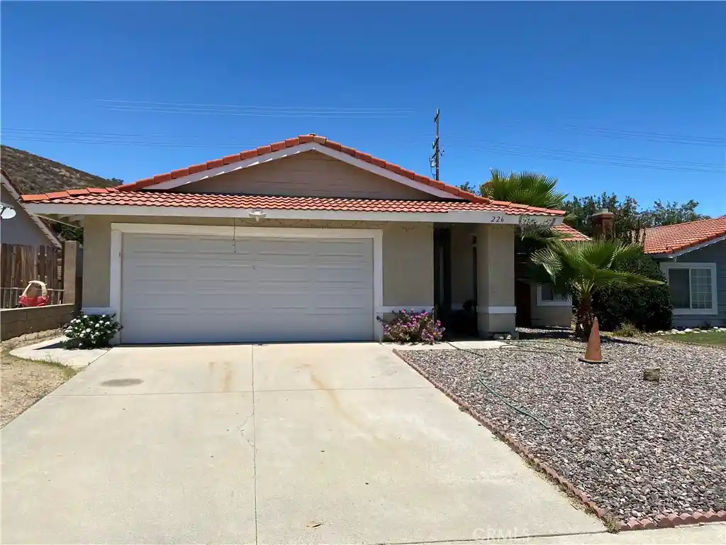 Photo 1 of Single family home for sale at 226 White Oak, Lake Elsinore, CA 92530 | MLS# SR26234410 | Listing updated on 2026-10-30