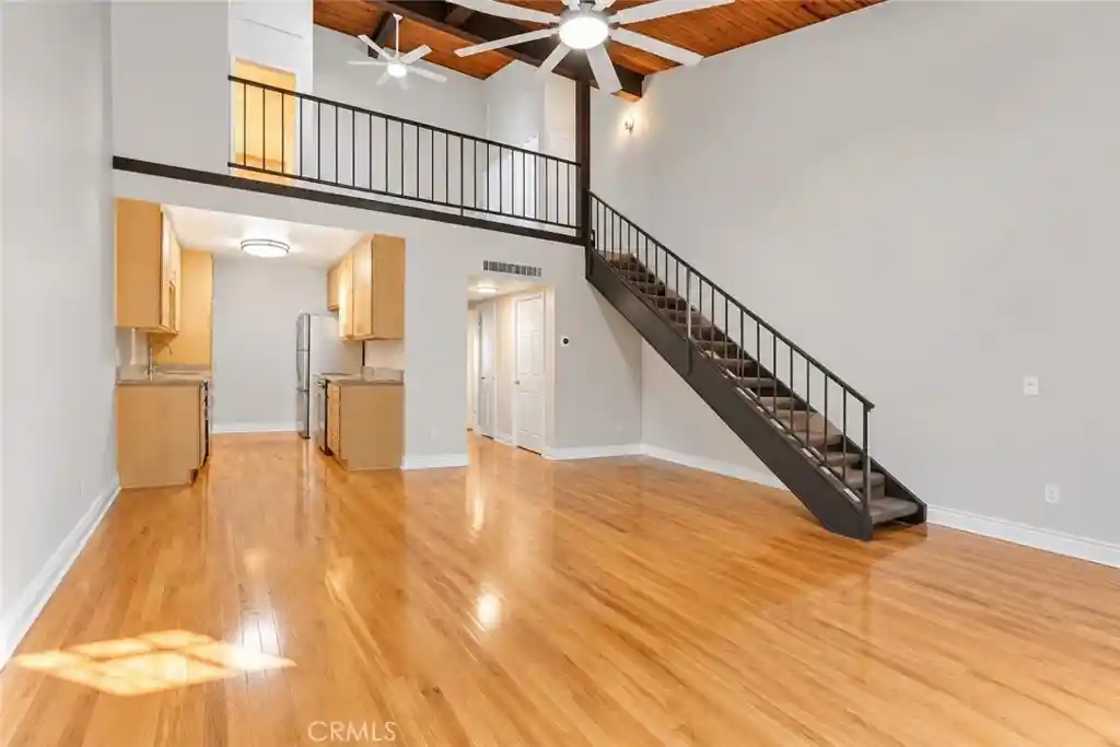 Condo for sale at 5460 White Oak #E302, Encino, CA 91316 | MLS# SR26234095