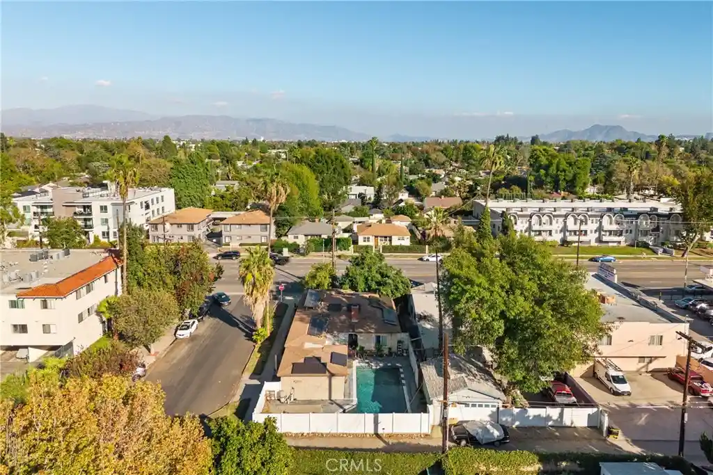 Photo 1 of Single family home for sale at 6059 Woodman Ave, Van Nuys, CA 91401 | MLS# SR26234041 | Listing updated on 2026-10-31