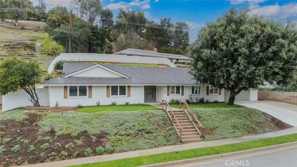 Single family home for sale at 736 Hunters Trl, Glendora, CA 91740 | MLS# AR26233663