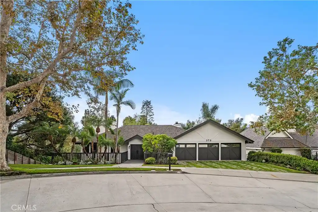 Photo 1 of Single family home for sale at 375 Newport Glen Ct, Newport Beach, CA 92660 | MLS# NP26208405 | Listing updated on 2026-10-31