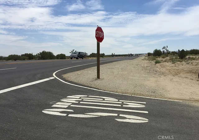 4th image of 248 St E , On Hwy 138, Llano, CA 93544 | MLS# SR18128639